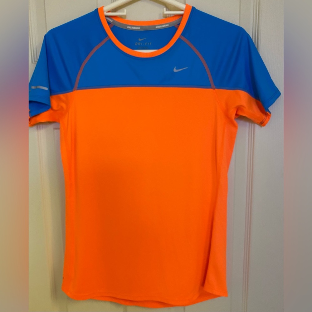 Nike Women’s Short Sleeve Running Top Size M